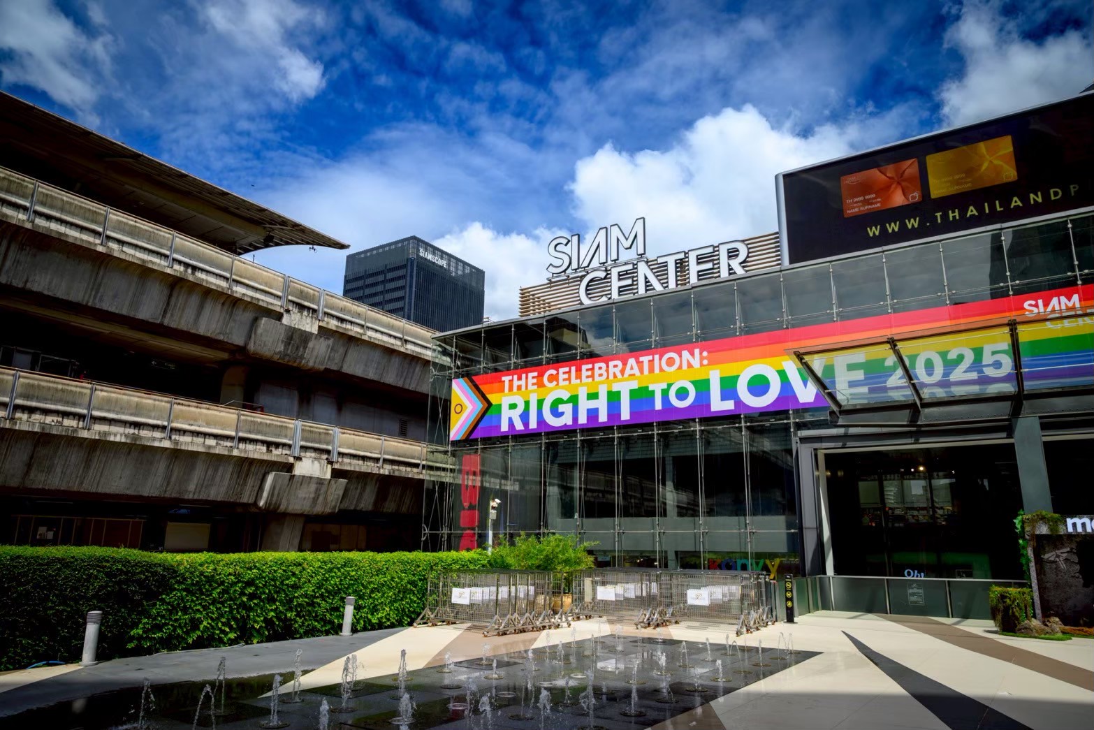 Flowers at Pak Khlong Talat